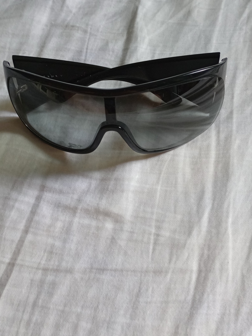 vintage Prada SPR 11H sunglasses
